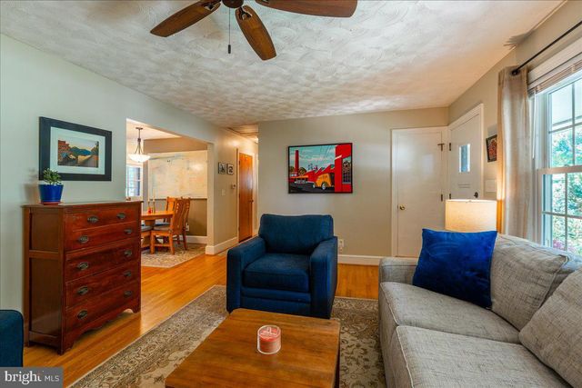 205 STONEWALL DR, Fredericksburg, VA 22401