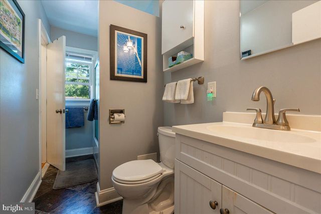 205 STONEWALL DR, Fredericksburg, VA 22401