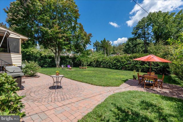 205 STONEWALL DR, Fredericksburg, VA 22401