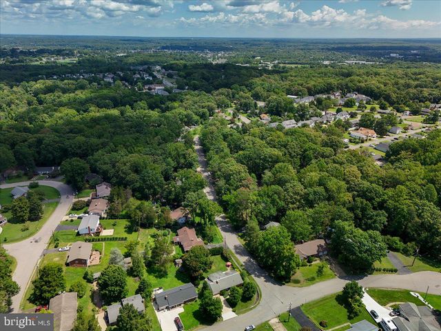 205 STONEWALL DR, Fredericksburg, VA 22401