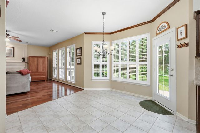 27 N Duskwood Place, The Woodlands, TX 77381