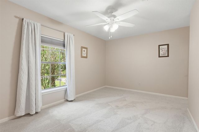 27 N Duskwood Place, The Woodlands, TX 77381