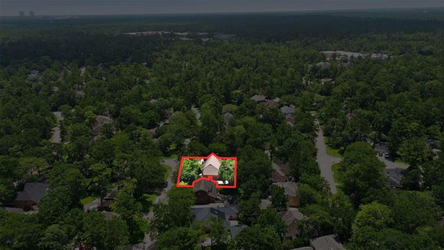 27 N Duskwood Place, The Woodlands, TX 77381