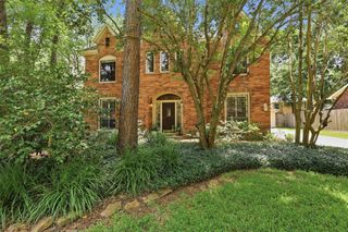 27 N Duskwood Place, The Woodlands, TX 77381