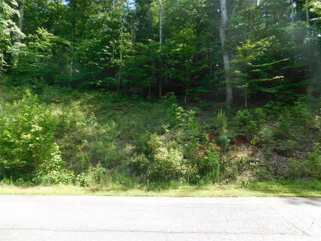 305 E Settings Boulevard NW 95, Valdese, NC 28690