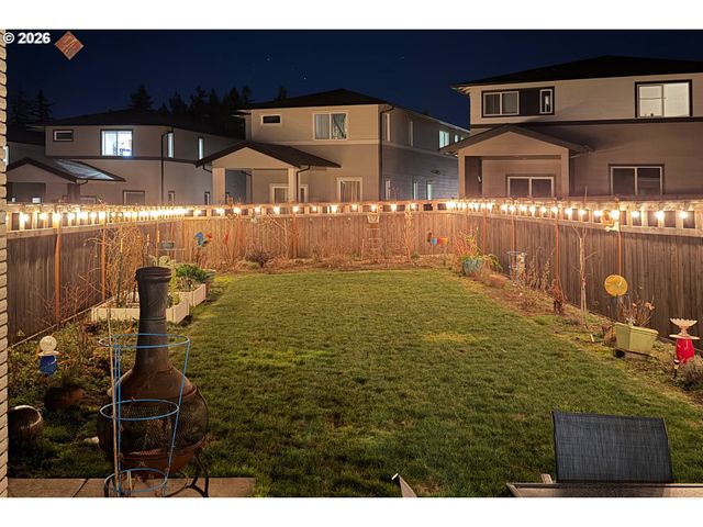 16562 Se SUNSHOWER Pl, Happy Valley, OR 97086