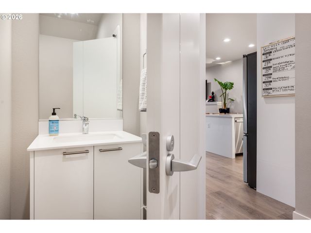 16562 Se SUNSHOWER Pl, Happy Valley, OR 97086