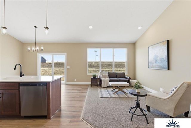 9618 N 167th Street, Bennington, NE 68007