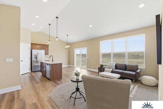 9618 N 167th Street, Bennington, NE 68007