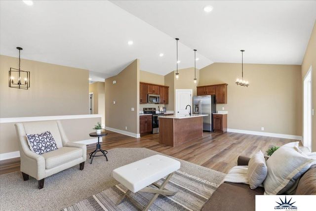 9618 N 167th Street, Bennington, NE 68007