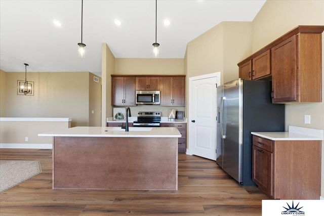 9618 N 167th Street, Bennington, NE 68007