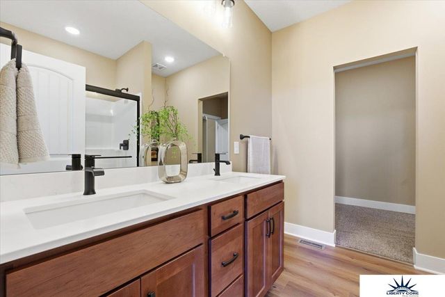 9618 N 167th Street, Bennington, NE 68007