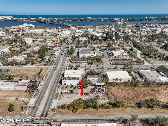 425 W Intl Speedway Boulevard, Daytona Beach, FL 32114