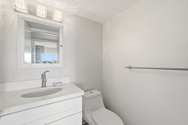 1401 SW 134th Way 410c, Pembroke Pines, FL 33027