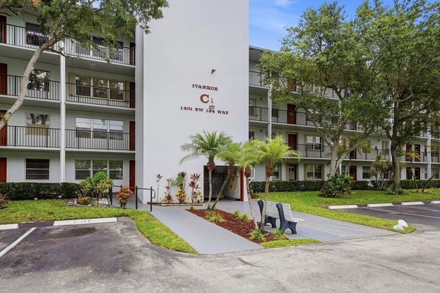1401 SW 134th Way 410c, Pembroke Pines, FL 33027
