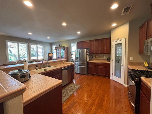 182 Bridlewood Ln, Copperopolis, CA 95228