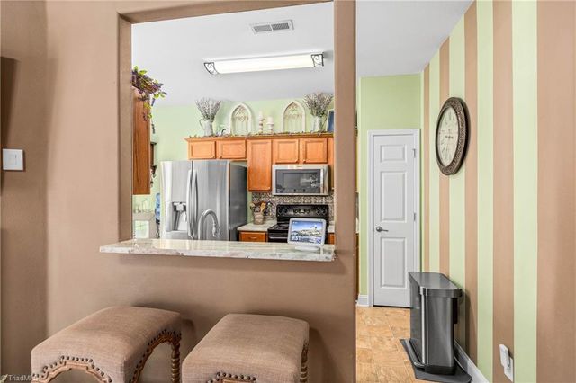 5780 Fox Ridge Lane, Winston-salem, NC 27104