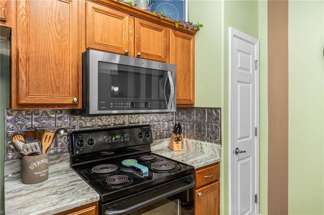 5780 Fox Ridge Lane, Winston-salem, NC 27104