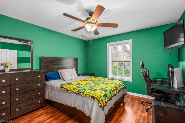 5780 Fox Ridge Lane, Winston-salem, NC 27104