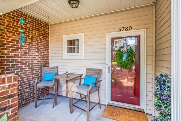 5780 Fox Ridge Lane, Winston-salem, NC 27104