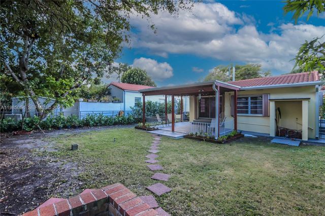 1015 Cortez St, Coral Gables, FL 33134