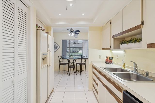 486 LAKEVIEW DRIVE 54, Palm Harbor, FL 34683