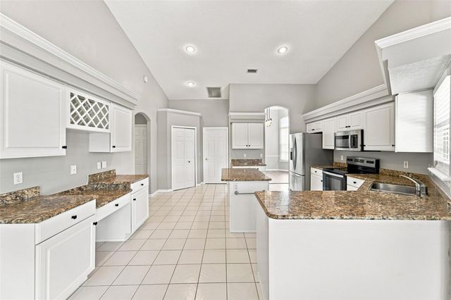 1413 CANAL POINT ROAD, Longwood, FL 32750
