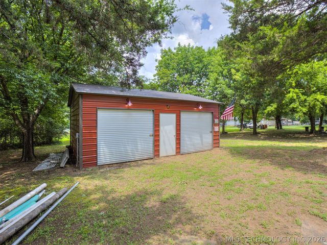 74 Hickory Lane, Stigler, OK 74462
