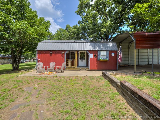 74 Hickory Lane, Stigler, OK 74462