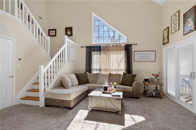 744 Rock Crest Ct Apt 301, Newport News, VA 23602