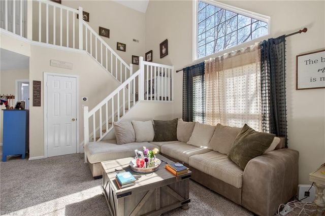 744 Rock Crest Ct Apt 301, Newport News, VA 23602