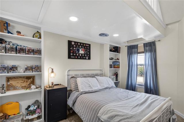 744 Rock Crest Ct Apt 301, Newport News, VA 23602