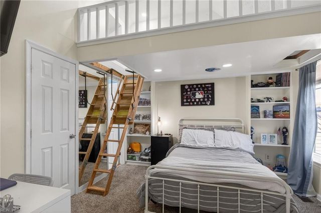 744 Rock Crest Ct Apt 301, Newport News, VA 23602