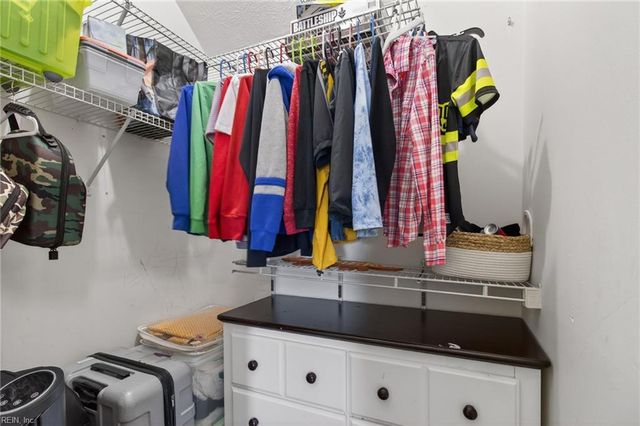 744 Rock Crest Ct Apt 301, Newport News, VA 23602