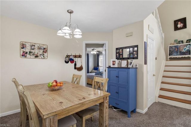 744 Rock Crest Ct Apt 301, Newport News, VA 23602