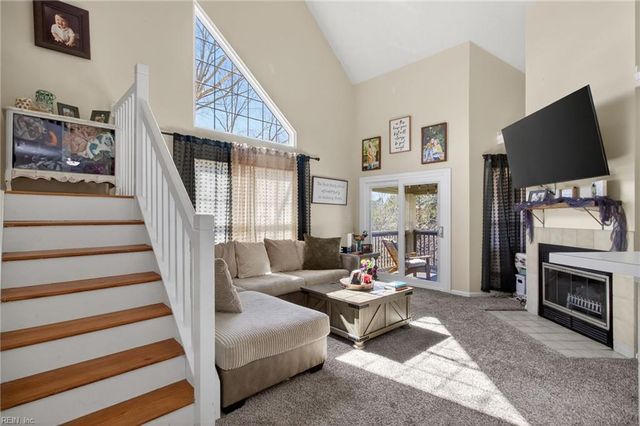 744 Rock Crest Ct Apt 301, Newport News, VA 23602