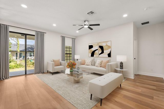 24 PLANTATION ROAD, Debary, FL 32713