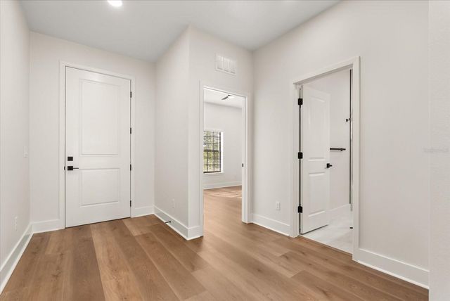 24 PLANTATION ROAD, Debary, FL 32713