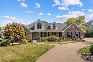 208 Woodridge, Cecil, PA 15317