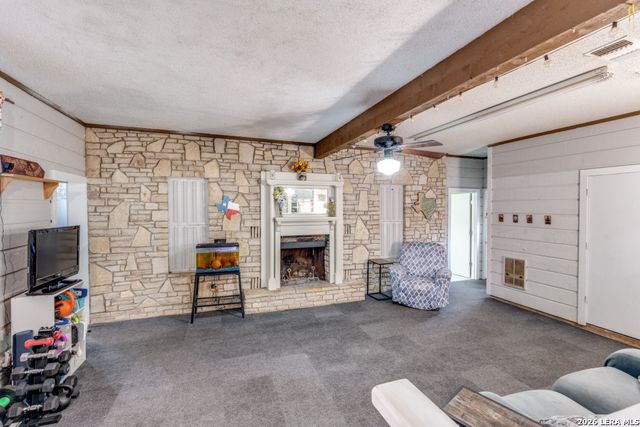 914 6th, Blanco, TX 78606