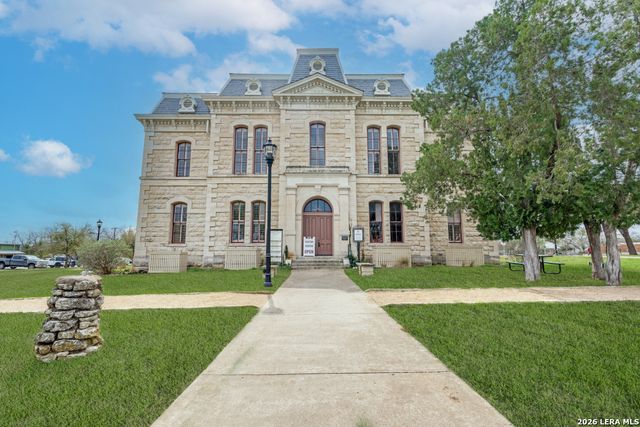 914 6th, Blanco, TX 78606