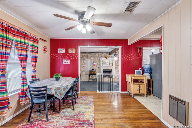 914 6th, Blanco, TX 78606