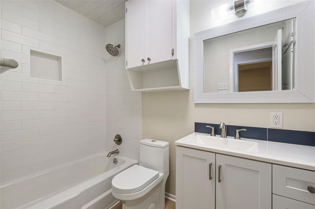 3112 Crosscreek DR, Austin, TX 78757