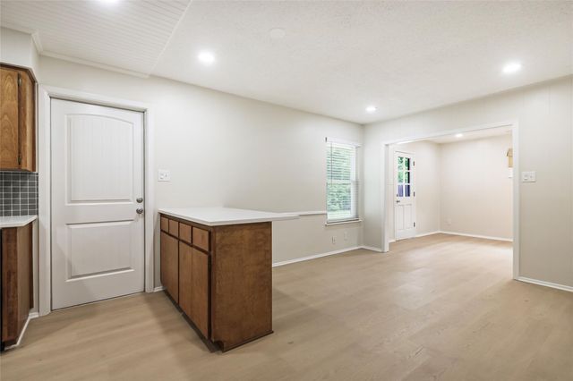 3112 Crosscreek DR, Austin, TX 78757