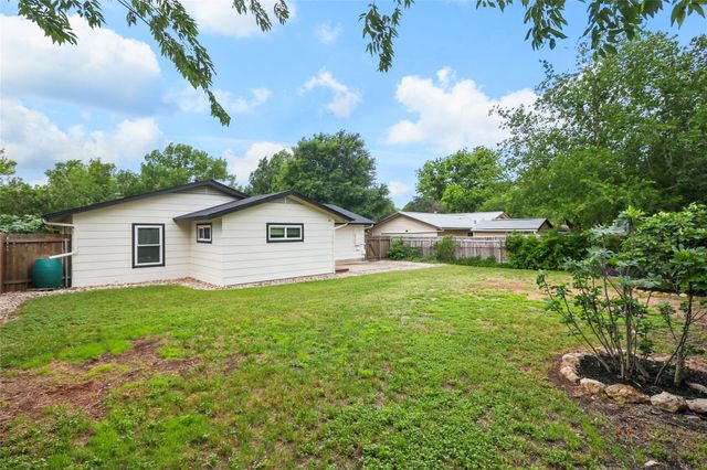 3112 Crosscreek DR, Austin, TX 78757