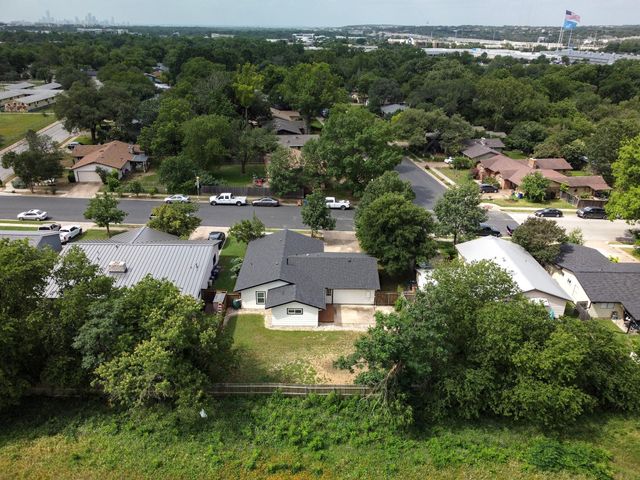 3112 Crosscreek DR, Austin, TX 78757