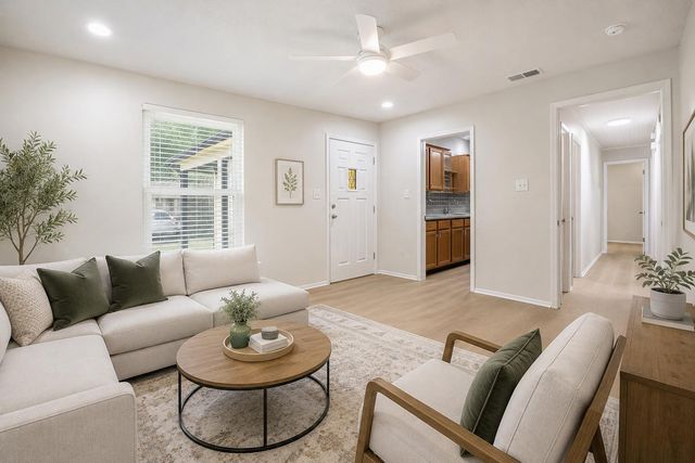 3112 Crosscreek DR, Austin, TX 78757