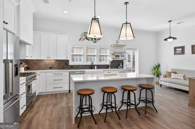 340 Sugarview Road, Sugar Hill, GA 30518