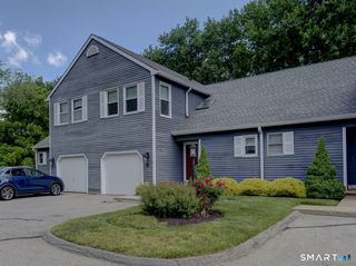 8 Vicki Lane 8, Colchester, CT 06415