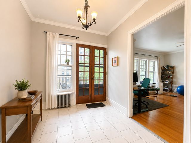 1633 E Hyde Park Boulevard 3C, Chicago, IL 60615